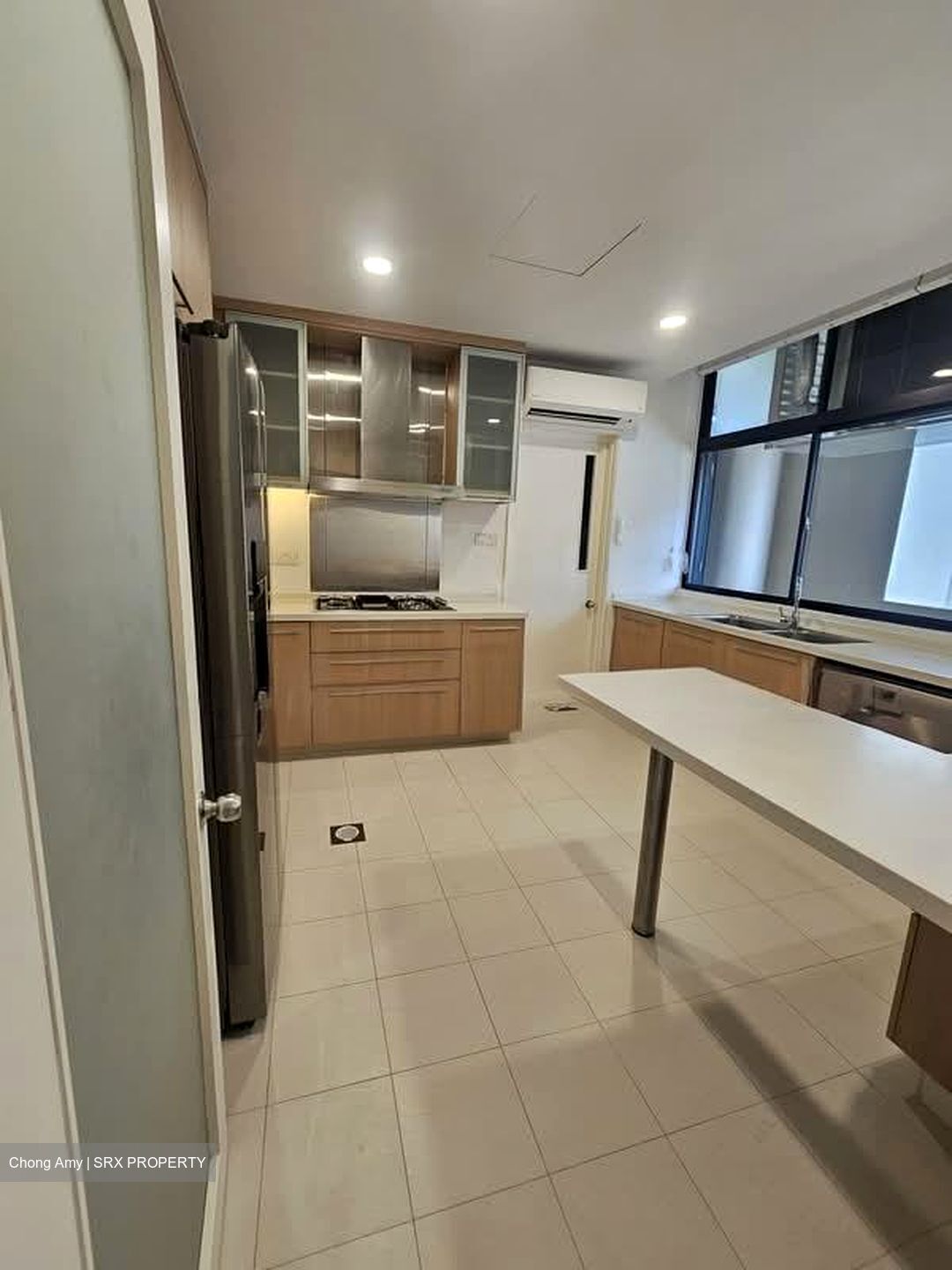 The Colonnade (D10), Condominium #550657741